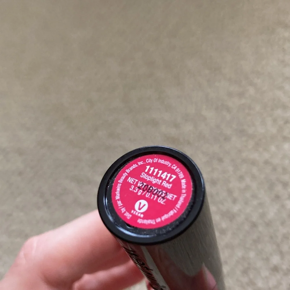 NEW Wet n Wild Megalast Matte Lipstick Stoplight Red 1111417 Full Size SEALED